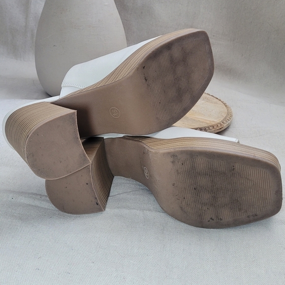 Universal Thread White Platform Block Heel Size 9.5 - Picture 6 of 6